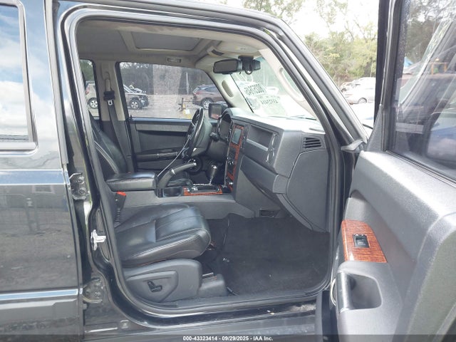 2010 JEEP COMMANDER 1J4RG5GT1AC153187 Photo 4