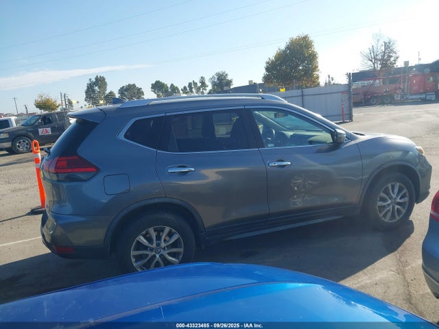 Nissan 2017 2017 JN8AT2MV2HW278683 Image 13