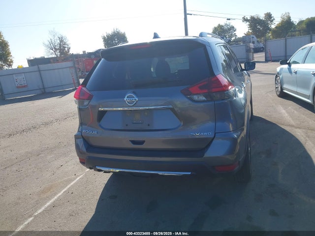 Nissan 2017 2017 JN8AT2MV2HW278683 Image 16