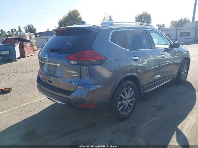 Nissan 2017 2017 JN8AT2MV2HW278683 Image 4