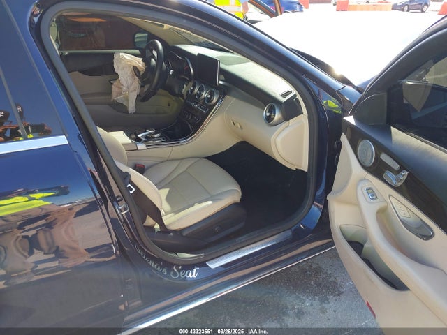 43323551 :رقم المزاد ، WDDWF4KB8JR403015 vin ، 2018 Mercedes-benz C 300 4matic مزاد بيع