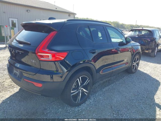 2021 VOLVO XC40 YV4162UM3M2576085 Photo 3