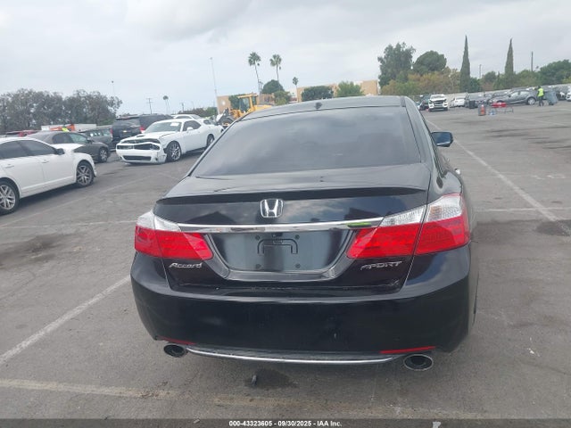Honda j35y1 2015 1HGCR3F86FA005340 Image 17