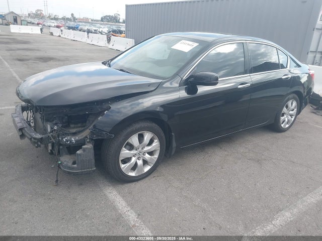 Honda j35y1 2015 1HGCR3F86FA005340 Image 2