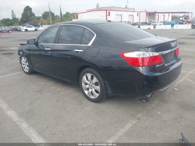 Honda j35y1 2015 1HGCR3F86FA005340 Image 3