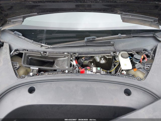 2023 TESLA MODEL 3 5YJ3E1EA4PF684312 Photo 9