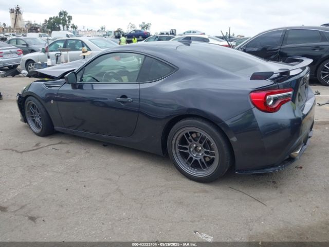 2019 TOYOTA 86 JF1ZNAE10K8700529 Photo 2