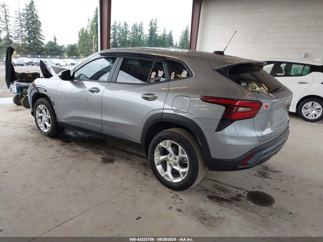 Chevrolet lih 2024 KL77LFE21RC087158 Image 3