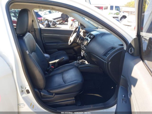 2017 MITSUBISHI OUTLANDER SPORT JA4AR4AW4HZ028440 Photo 4