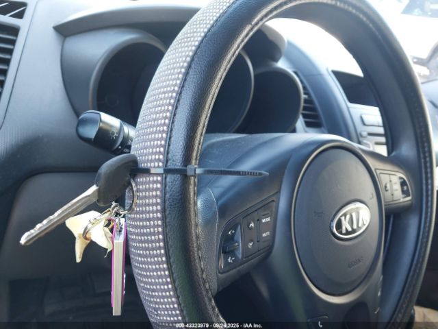 2012 KIA SOUL KNDJT2A50C7362083 Photo 10