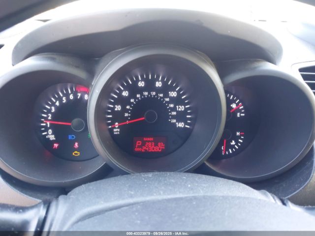 2012 KIA SOUL KNDJT2A50C7362083 Photo 6