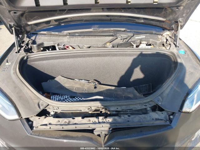 2017 TESLA MODEL X 5YJXCBE21HF067442 Photo 9