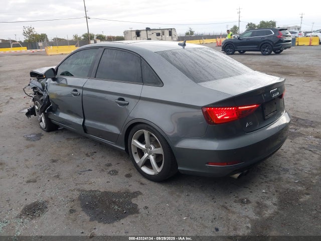 2015 AUDI A3 WAUACGFF2F1081325 Photo 2