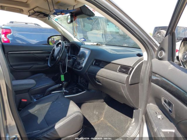 2018 MITSUBISHI OUTLANDER JA4AD3A33JZ006742 Photo 4
