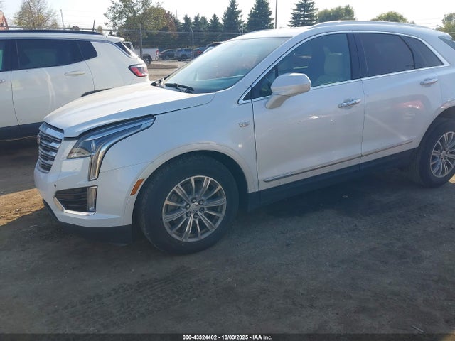 2017 CADILLAC XT5 1GYKNBRS9HZ137868 Photo 1
