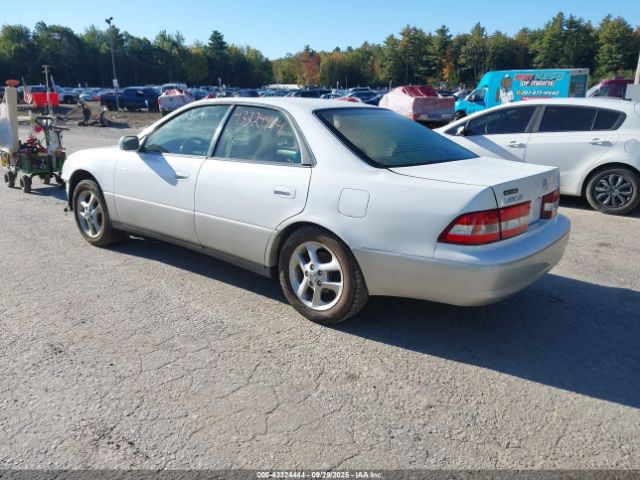 2001 LEXUS ES 300 JT8BF28G310340747 Photo 2