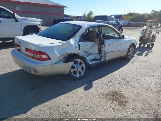 2001 LEXUS ES 300 JT8BF28G310340747 Photo 3