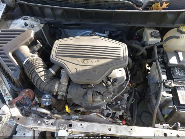 2017 CADILLAC XT5 1GYKNBRS7HZ111818 Photo 9