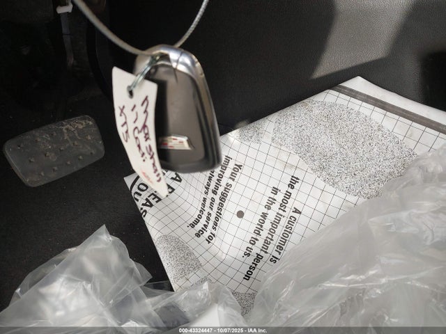 2017 CADILLAC XT5 1GYKNBRS7HZ111818 Photo 10