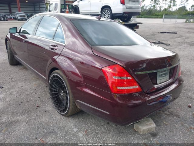 2011 MERCEDES-BENZ S 550 WDDNG8GBXBA377669 Photo 2