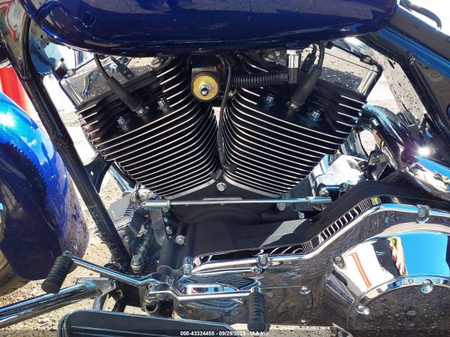 2006 HARLEY-DAVIDSON FLHXI 1HD1KBW1X6Y604707 Photo 8