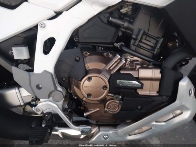 2024 HONDA CRF1100 JH2SD15E0RK000211 Photo 7