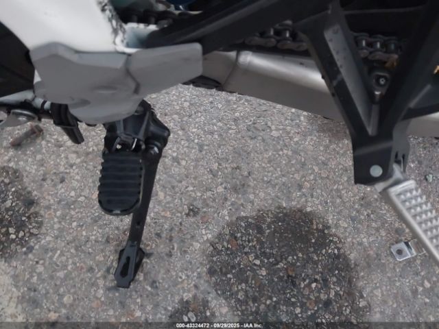 2024 HONDA CRF1100 JH2SD15E0RK000211 Photo 8