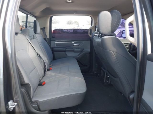 2019 RAM 1500 1C6RREFT1KN635561 Photo 7