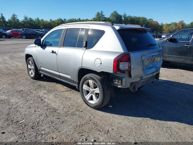 1C4NJDEB1GD759490 Jeep Compass