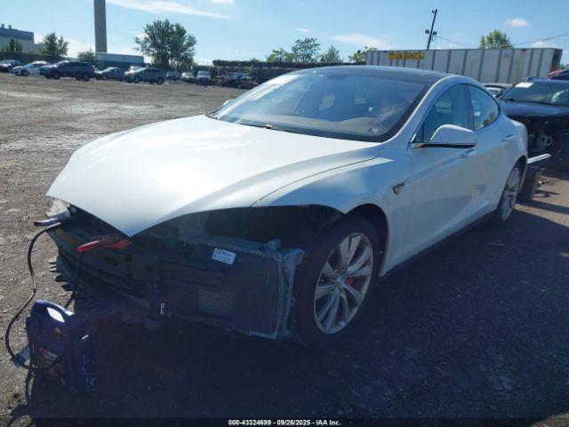 2014 TESLA MODEL S 5YJSA1H18EFP39747 Photo 1