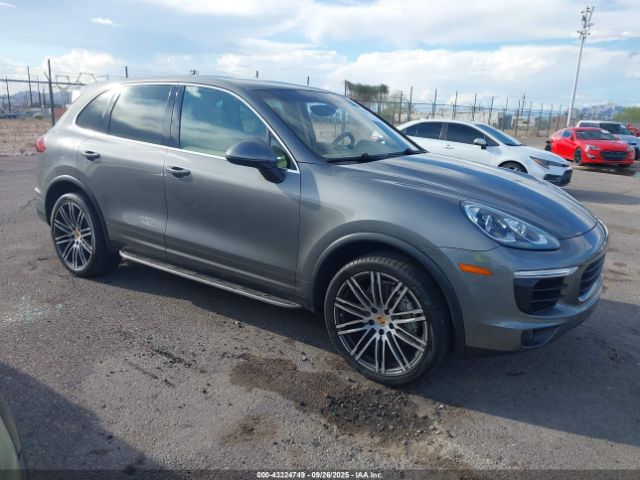 2016 PORSCHE CAYENNE WP1AB2A22GLA93637 Photo 0