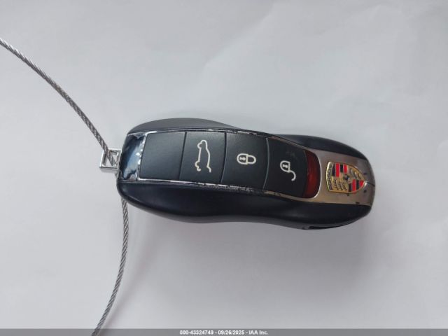 2016 PORSCHE CAYENNE WP1AB2A22GLA93637 Photo 10