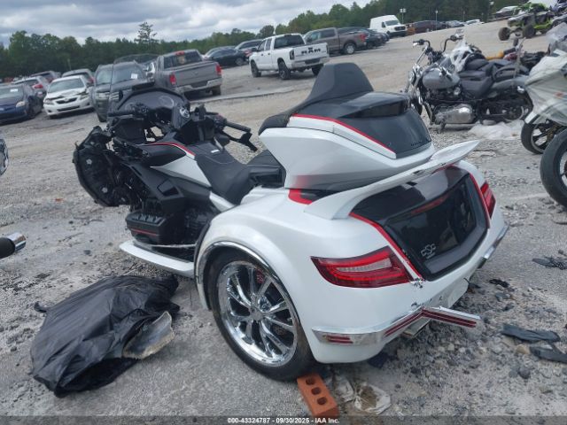 2024 HONDA GL1800 JH2SC7953RK600995 Photo 2