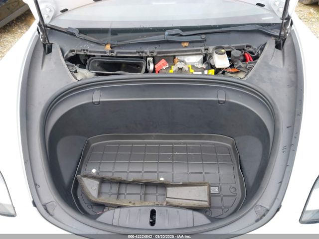 2019 TESLA MODEL 3 5YJ3E1EB3KF487245 Photo 9