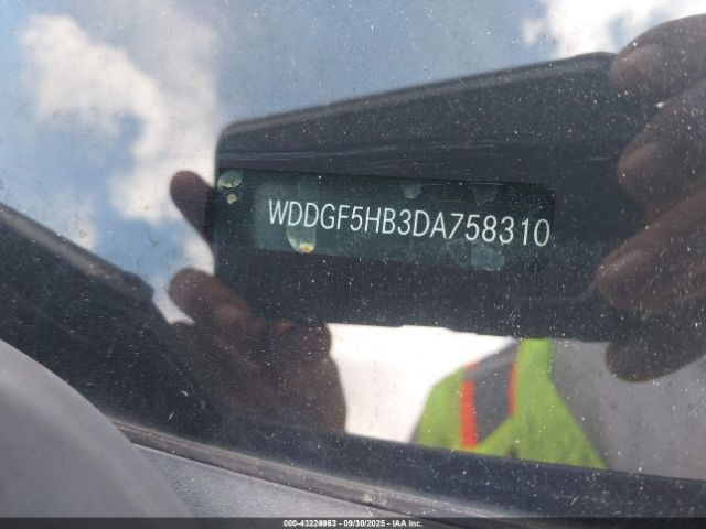 2013 MERCEDES-BENZ C 350 WDDGF5HB3DA758310 Photo 8