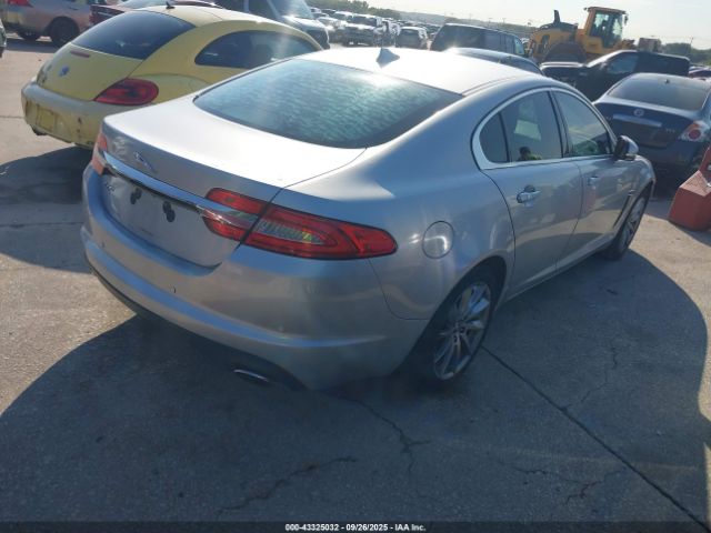 2013 JAGUAR XF SAJWA0ES2DPS73246 Photo 3