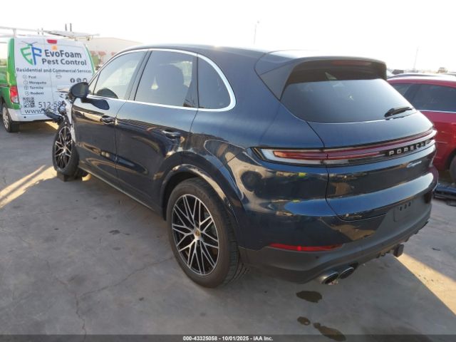 2024 PORSCHE CAYENNE WP1AA2AY8RDA06571 Photo 2