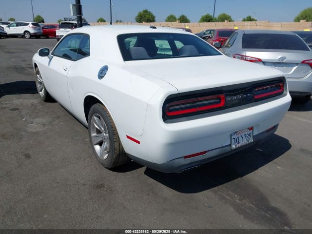 2015 DODGE CHALLENGER 2C3CDZAGXFH733358 Photo 2