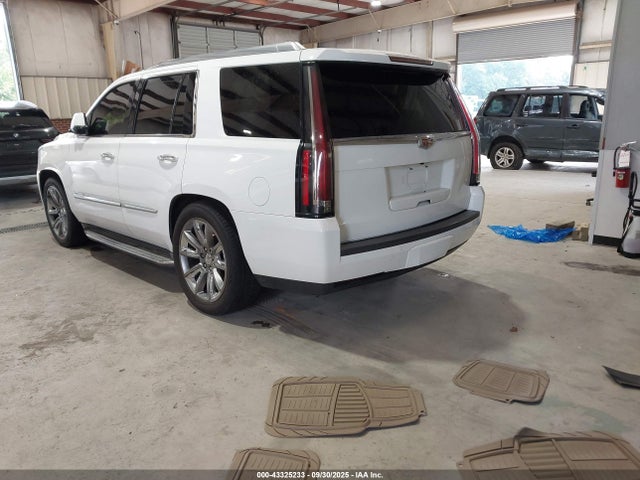 2015 CADILLAC ESCALADE 1GYS3MKJ1FR579561 Photo 2