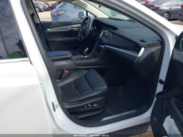 2018 CADILLAC XT5 1GYKNDRS6JZ162776 Photo 4