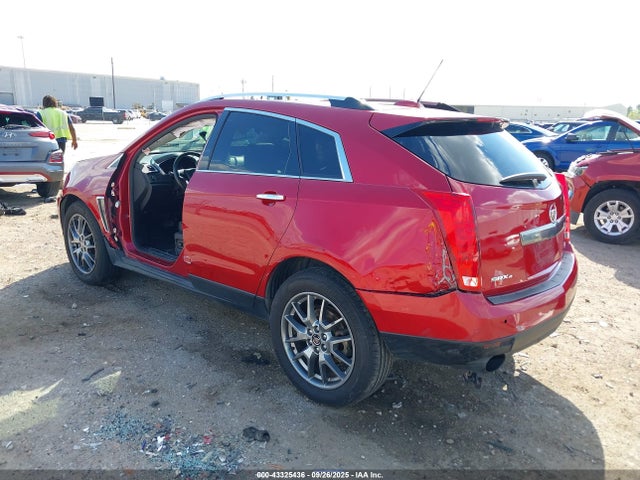 2016 CADILLAC SRX 3GYFNDE33GS570061 Photo 2