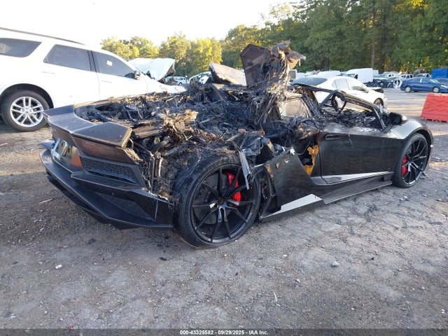 2018 LAMBORGHINI AVENTADOR S ZHWUV4ZD1JLA07551 Photo 3