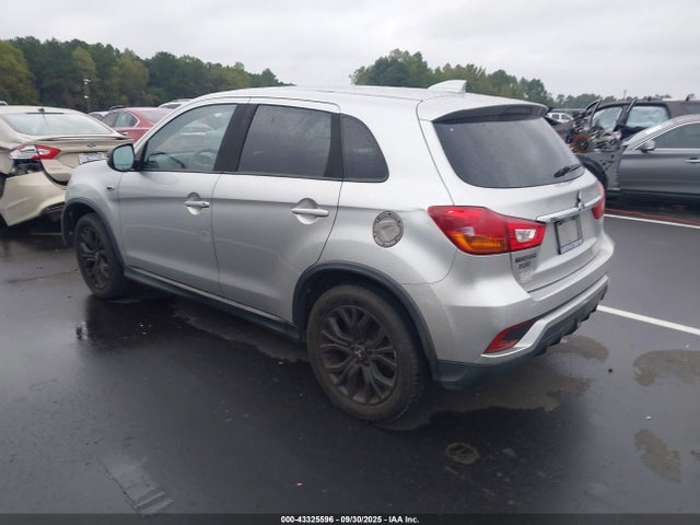 2018 MITSUBISHI OUTLANDER SPORT JA4AP3AU7JU014114 Photo 2