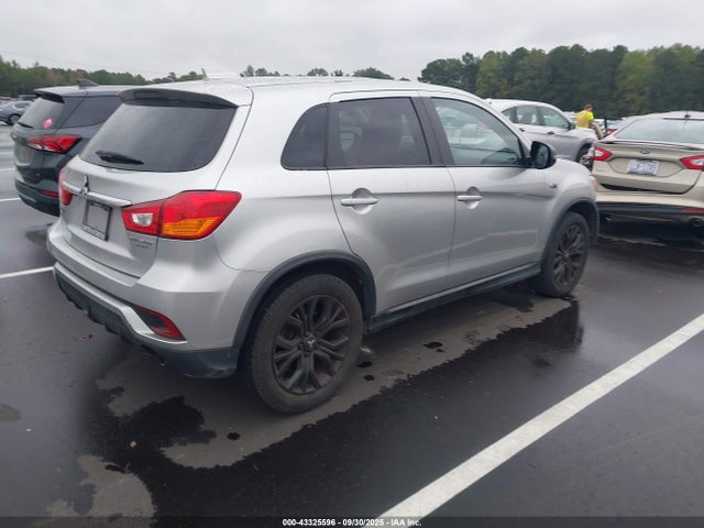2018 MITSUBISHI OUTLANDER SPORT JA4AP3AU7JU014114 Photo 3