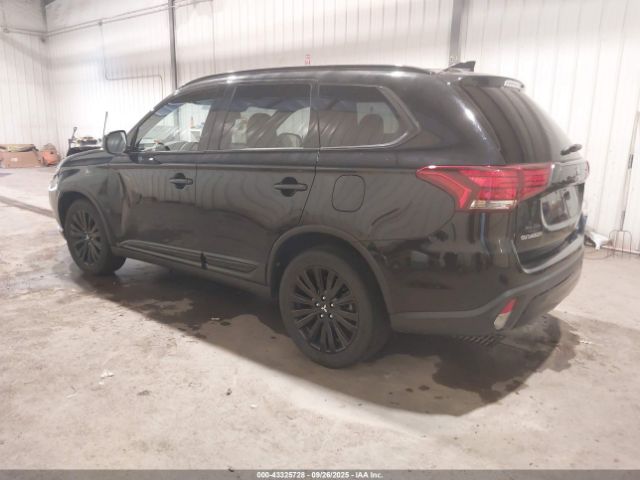 2020 MITSUBISHI OUTLANDER JA4AZ3A31LZ042496 Photo 2
