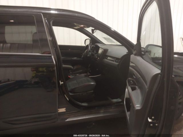 2020 MITSUBISHI OUTLANDER JA4AZ3A31LZ042496 Photo 4