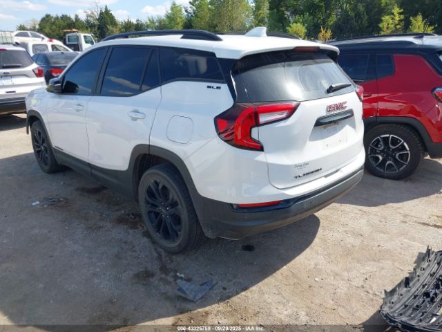 2022 GMC TERRAIN 3GKALMEV6NL285440 Photo 2