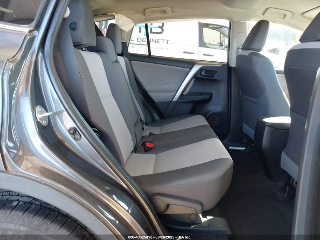 Toyota RAV4 LE 2015 2T3BFREV0FW346408 Image 8