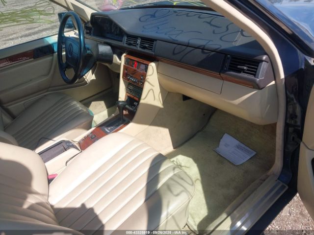 1993 MERCEDES-BENZ 300 WDBEA28E6PB860352 Photo 4