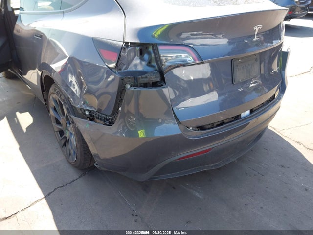2022 TESLA MODEL Y 7SAYGAEE7NF550199 Photo 5